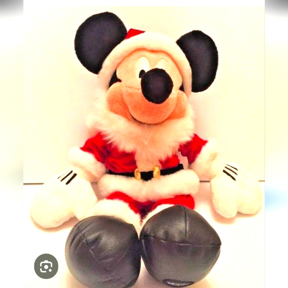 Disney Store Holiday Christmas Santa 17 Inch Mickey Mouse